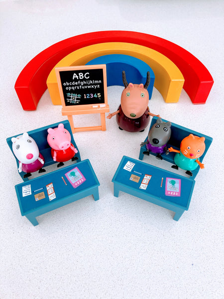 Peppa pig class room set